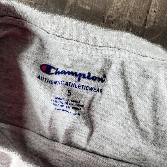 Champion Gray Short Sleeve Crewneck Athletic Logo T-Shirt Boys Size 5 EUC - Picture 2 of 8